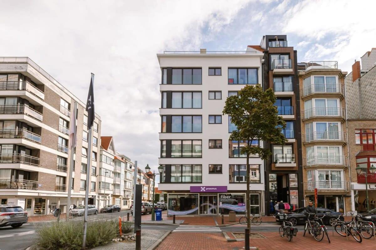 Huswell - Central Located Apartment With Parking In Knokke Exteriér fotografie